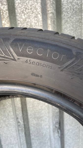 Шини б/у 215 60 R17 GoodYear Vector4Season Gen 3 265039 фото
