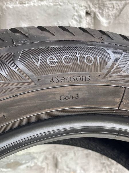 Шини б/в 205/55 R16 GoodYear Vector 4Seasons Gen-3 267023 фото