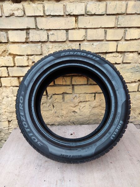 Шини б/в 225 50 17 Pirelli Sottozero 3 winter rft 241357 фото