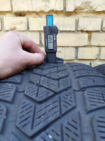 Шини б/в 235 55 R18 Pirelli Scorpion Winter 251789 фото