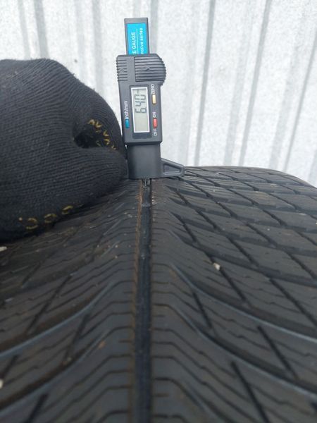 Шини б/у 285 35 21 Michelin Pilot Alpin 5 SUV 241464 фото