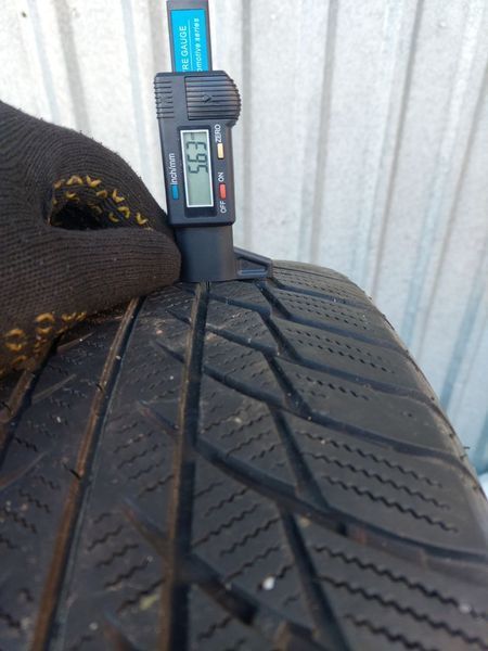 Шины б/у 225 50 18 Bridgestone Blizzak LM001 240299 фото