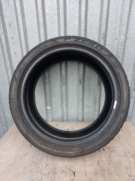 Шини б/у 235 40 R19 Pirelli Pzero 263236 фото