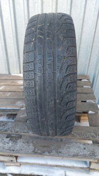 Шины б/у 215 60 R17 Pirelli Sottozero Winter 210 serie 2 241624 фото