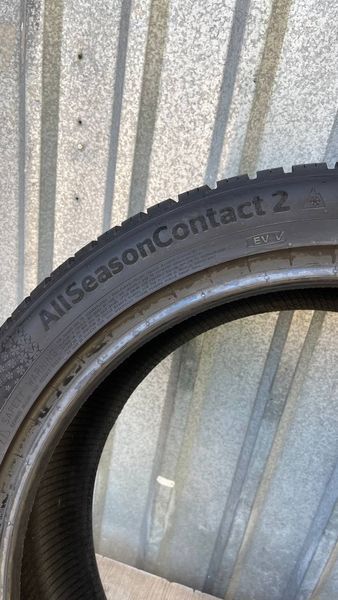 Шины б/у 245 45 R20 Continental AllSeason Contact 2 265108 фото