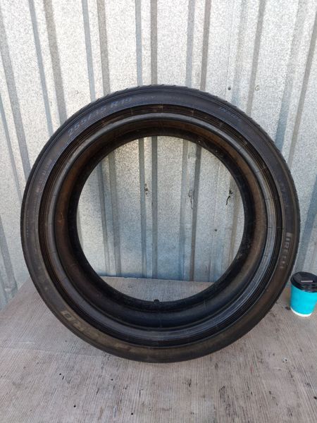 Шини б/у 255 35 R19 Pirelli Pzero rft 260065 фото