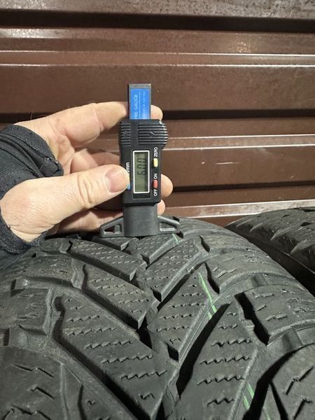 Шини б/в 235 60 17 Nokian WeatherProof Suv 240069 фото