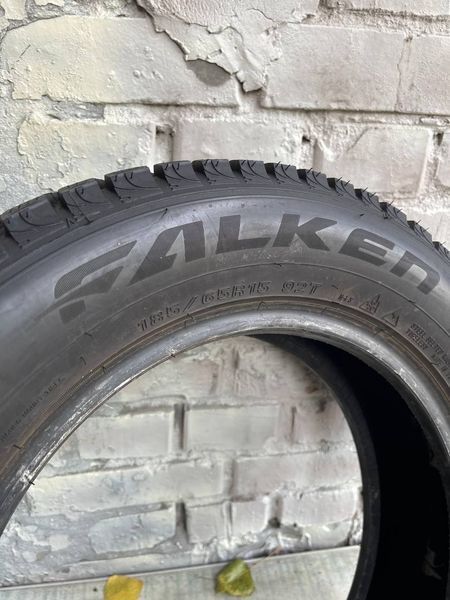 Шины б/у 185/65 R15 Falken WinterPeak 265593 фото