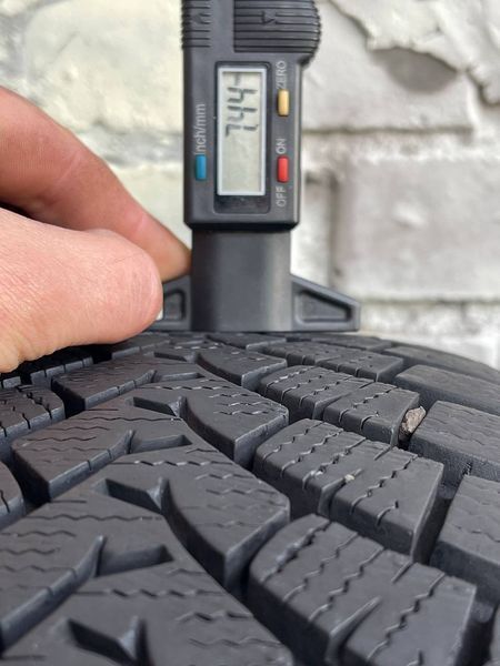 Шины б/у 185/65 R15 Falken WinterPeak 265593 фото