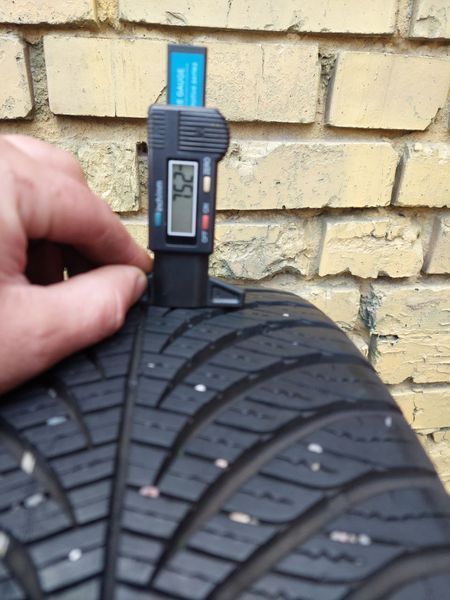 Шини б/в 215 45 16 Goodyear Vector 4 Seasons Gen2 240355 фото