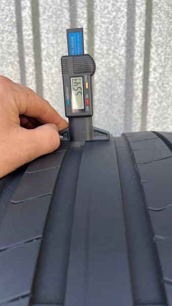 Шини б/у 285 40 R21 Pirelli Pzero PZ4 265305 фото