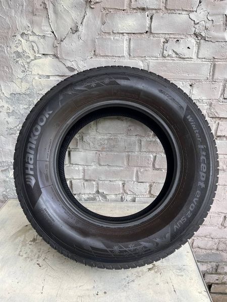 Шины б/у 215/70 R16 Hankook Winter Icept evo2 267248 фото