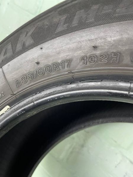 Шины б/у 235/60 R17 Bridgestone Blizzak LM25 4x4 253119 фото