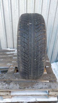 Шины б/у 225 60 R18 Bridgestone Blizzak LM001 rft 241528 фото