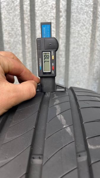 Шини б/у 235 65 R16C Michelin Agilis 265116 фото