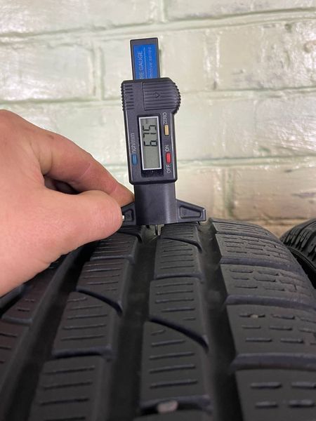Шини б/в 205/50 R17 Pirelli Sottozero Winter 210 serie 2 253132 фото