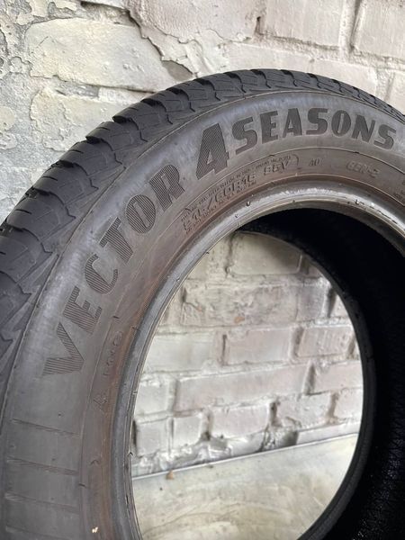 Шины б/у 215/60 R16 GoodYear Vector 4Seasons Gen-2 267287 фото