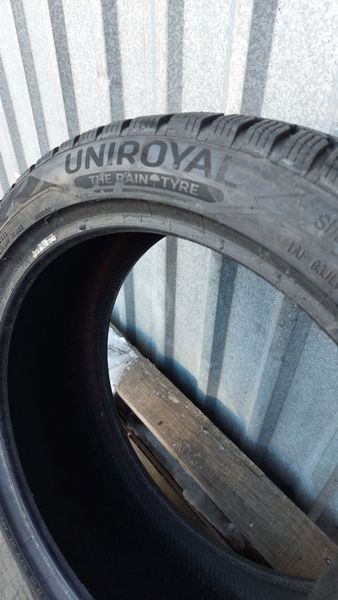 Шини б/у 215 45 R18 Uniroyal Winter Expert 241512 фото