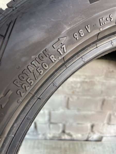 Шини б/в 225/50 R17 Continental AllSeasonContact 265544 фото
