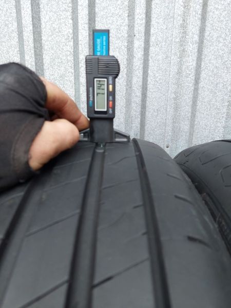 Шины б/у 235 60 R18 GoodYear Efficient Grip2 suv 263098 фото