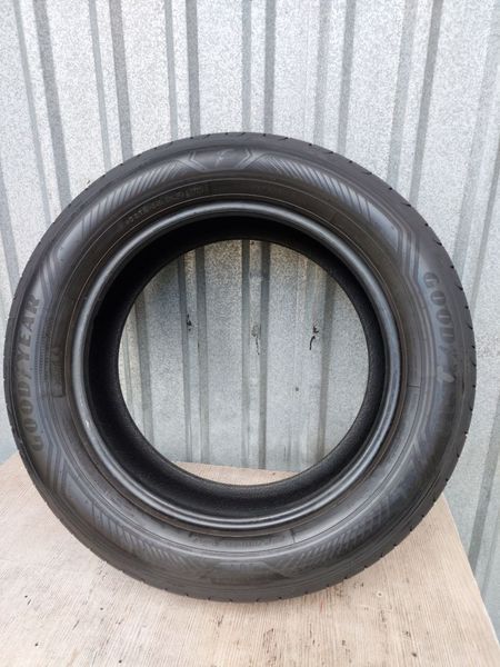 Шины б/у 235 60 R18 GoodYear Efficient Grip2 suv 263098 фото
