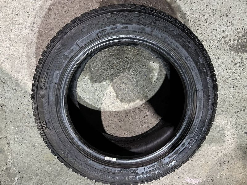 Шини б/в 215 55 16 GoodYear Vector 240239 фото