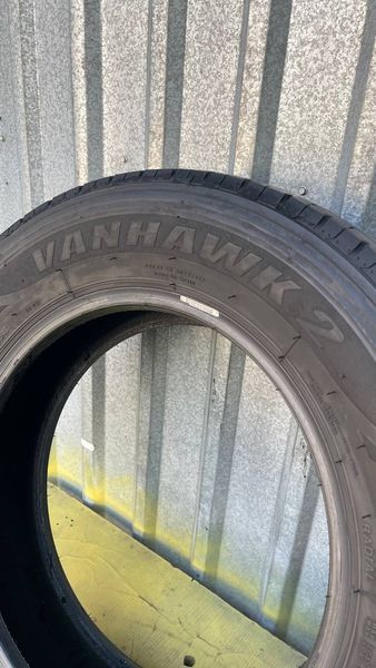 Шини б/у 215 65 R16C Firestone Van Hawk 2 265125 фото