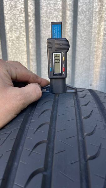 Шини б/у 215 70 R16 GoodYear Efficient Grip 4*4 suv 265320 фото