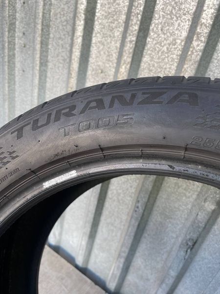 Шини б/в 255 45 R19 Bridgestone Turanza T005 251140 фото
