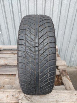 Шины б/у 215 60 R16 GoodYear Vector4Seasons 241759 фото