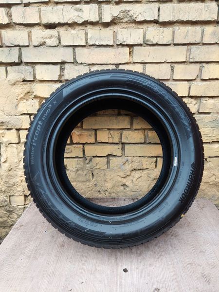 Шини б/в 235 55 R18 Hankook Winter Icept evo3 253167 фото