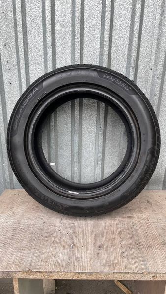 Шини б/в 225/55 R17 Lassa Revola 265072 фото