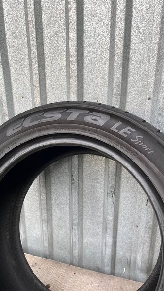 Шини б/у 235 50 R17 Kumho Ecsta LE Sport 265010 фото