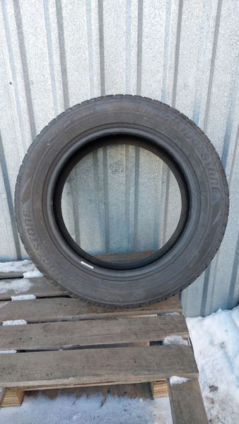 Шины б/у 235 55 R18 Bridgestone Blizzak LM001 253224 фото