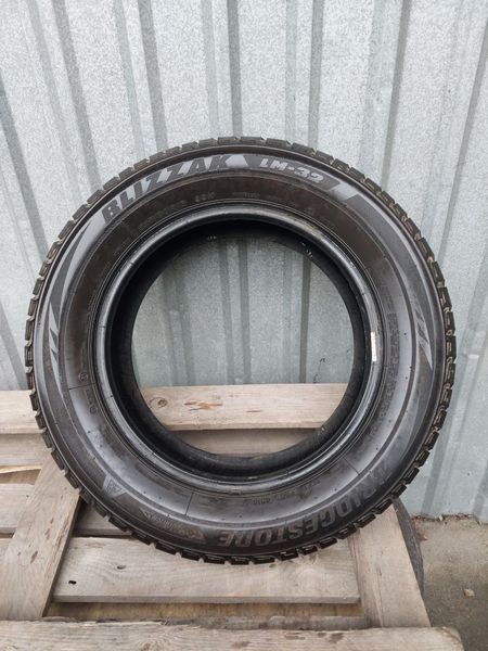 Шины б/у 215/60 R16 Bridgestone Blizzak LM32 241760 фото
