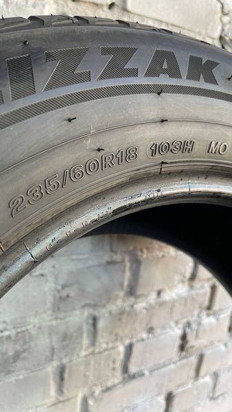 Шини б/в 235 60 R18 Bridgestone Blizzak LM80 267174 фото