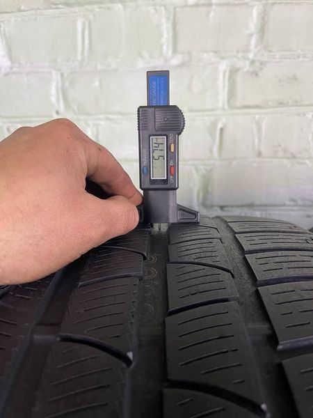 Шини б/в 295/35 R19 Pirelli Sottozero Winter 240 Serie 2 253052 фото
