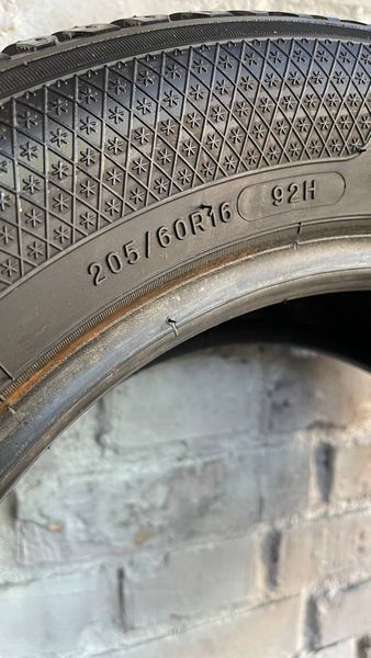 Шини б/в 205 60 R16 Kleber Krisalp HP3 265635 фото