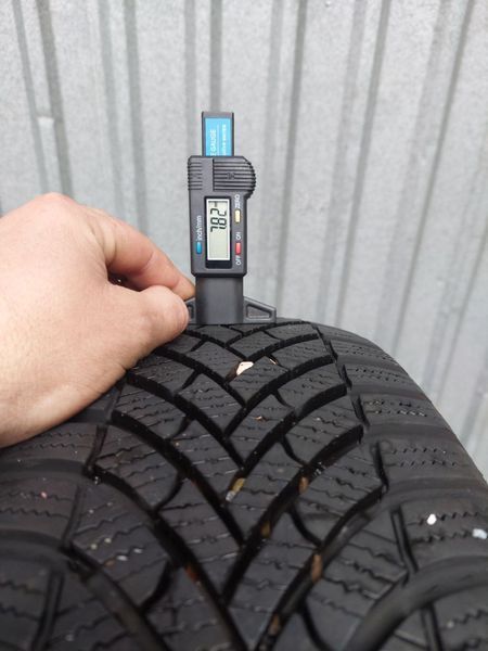Шины б/у 195/65 R15 Semperit Speed Grip 5 241449 фото