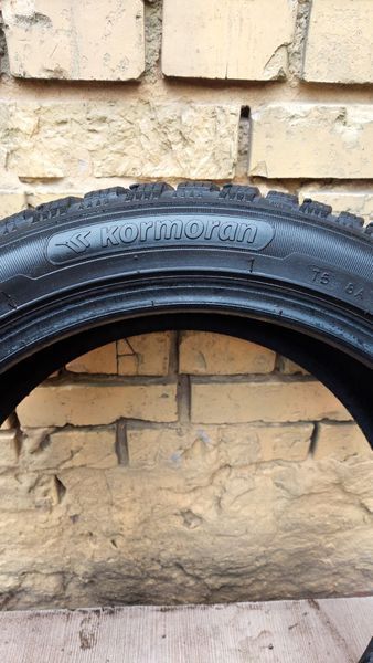 Шини б/в 225/45 R17 Kormoran Snow 251904 фото