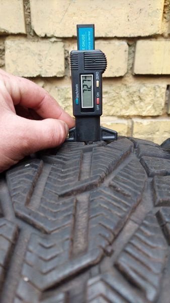 Шини б/в 225/45 R17 Kormoran Snow 251904 фото