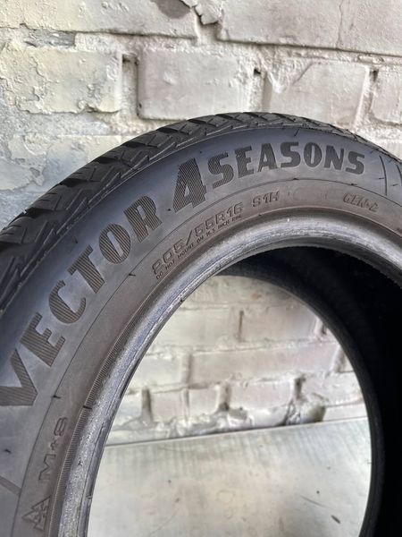 Шины б/у 205/55 R16 Goodyear Vector 4Seasons Gen-2 253010 фото