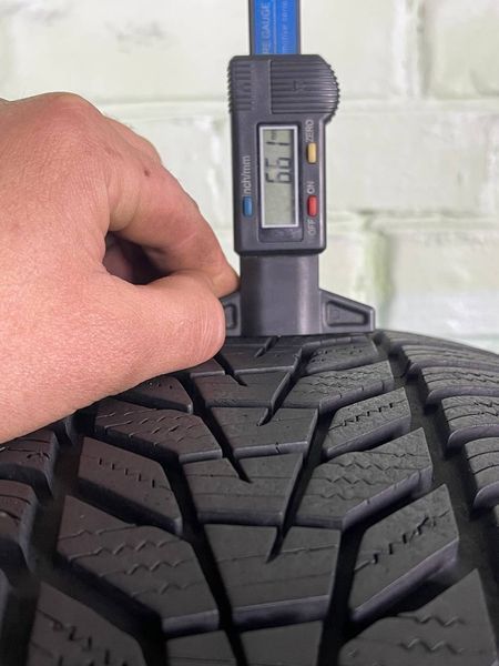 Шини б/в 215/65 R17 Hankook Winter Icept evo3 241944 фото