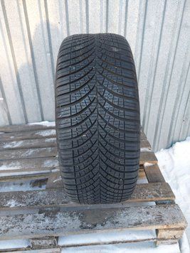 Шины б/у 255 45 R19 GoodYear Vector4Season Gen3 suv 241490 фото