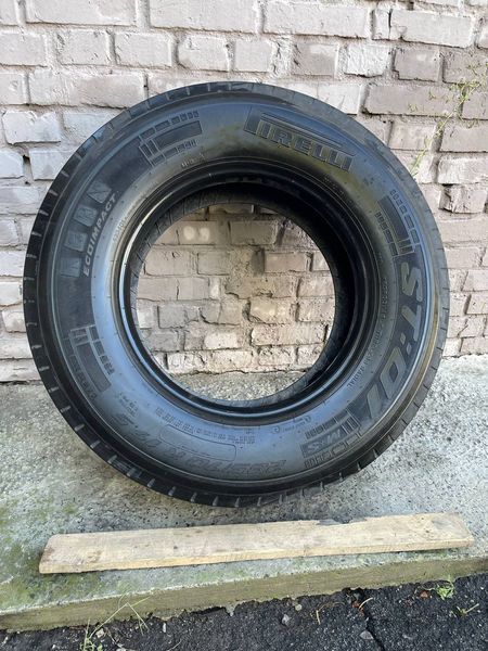 Шини б/в 285/70 R19.5 Pirelli ST01 267318 фото