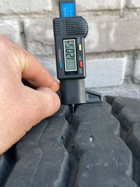 Шини б/в 285/70 R19.5 Pirelli ST01 267318 фото
