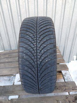 Шины б/у 215 45 R17 GoodYear Vector 4 Seasons Gen2 241606 фото