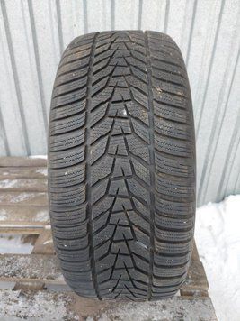 Шины б/у 265 50 R19 Hankook WinterIcept evo3 241492 фото