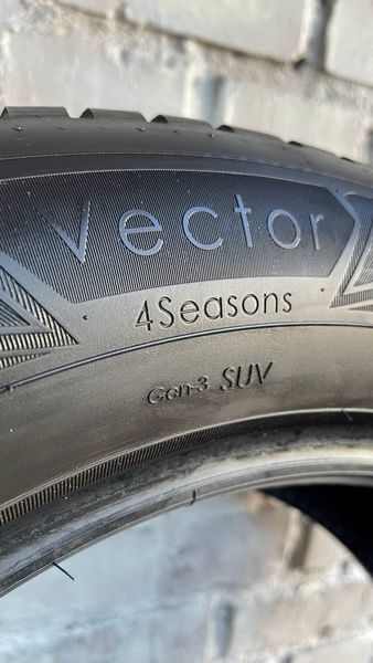 Шини б/в 225 60 R18 GoodYear Vector 4Season Gen3 267135 фото