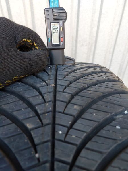 Шини б/у 215 45 R17 GoodYear Vector 4 Seasons Gen2 241606 фото